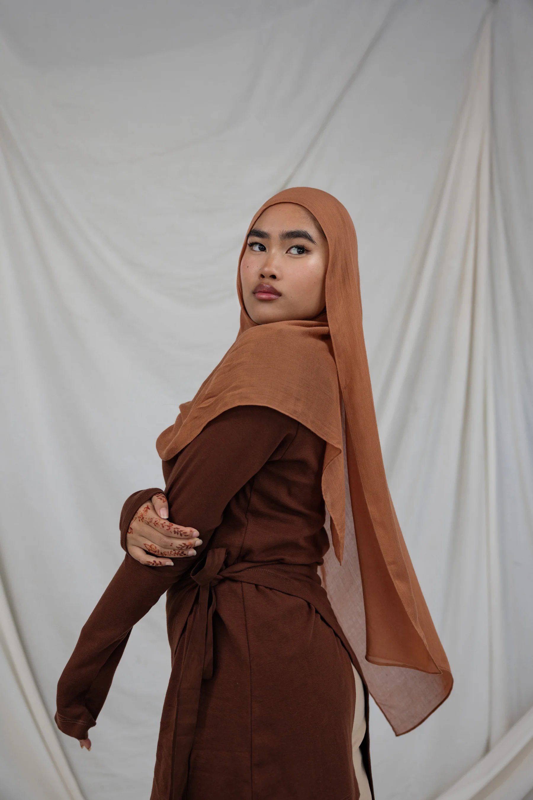 Cinnamon Modal
