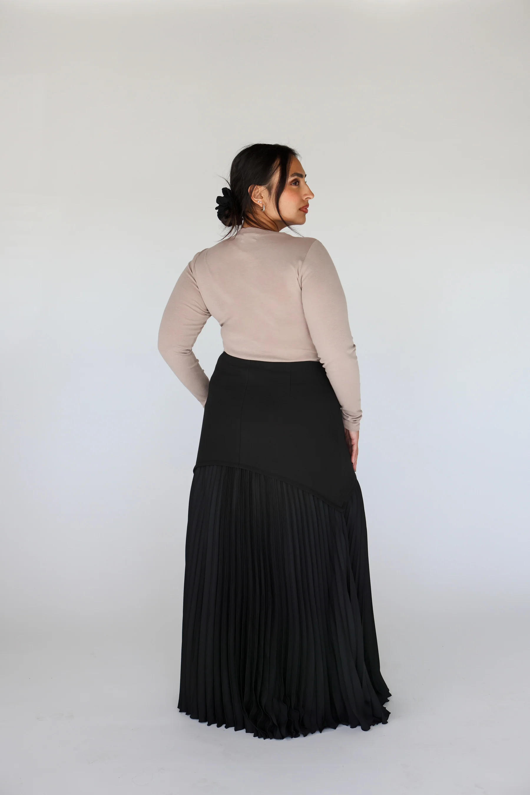 Pleated Drop Waist Skirt Black - Image 8
