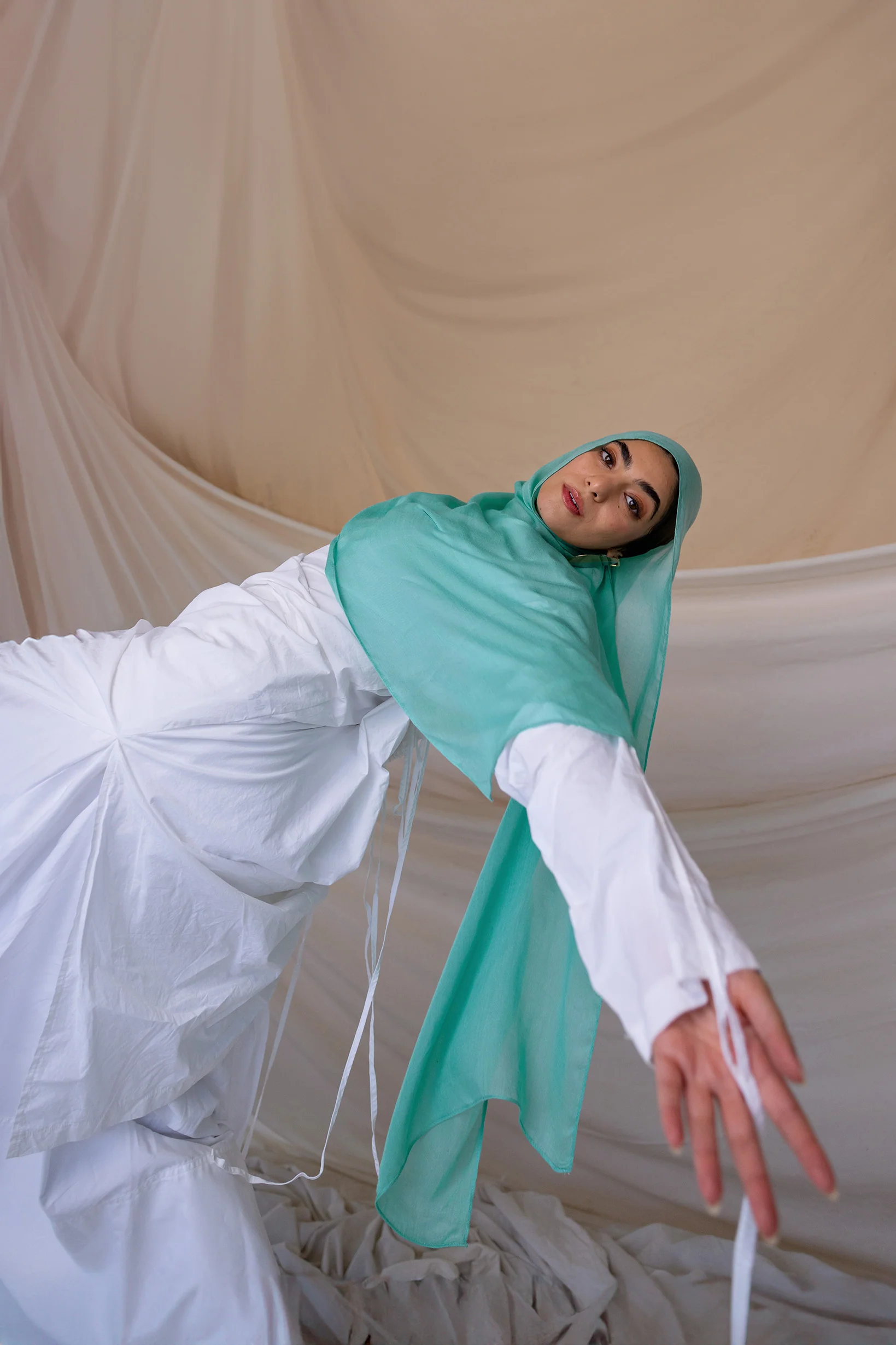 Fairuz Blue - Image 3