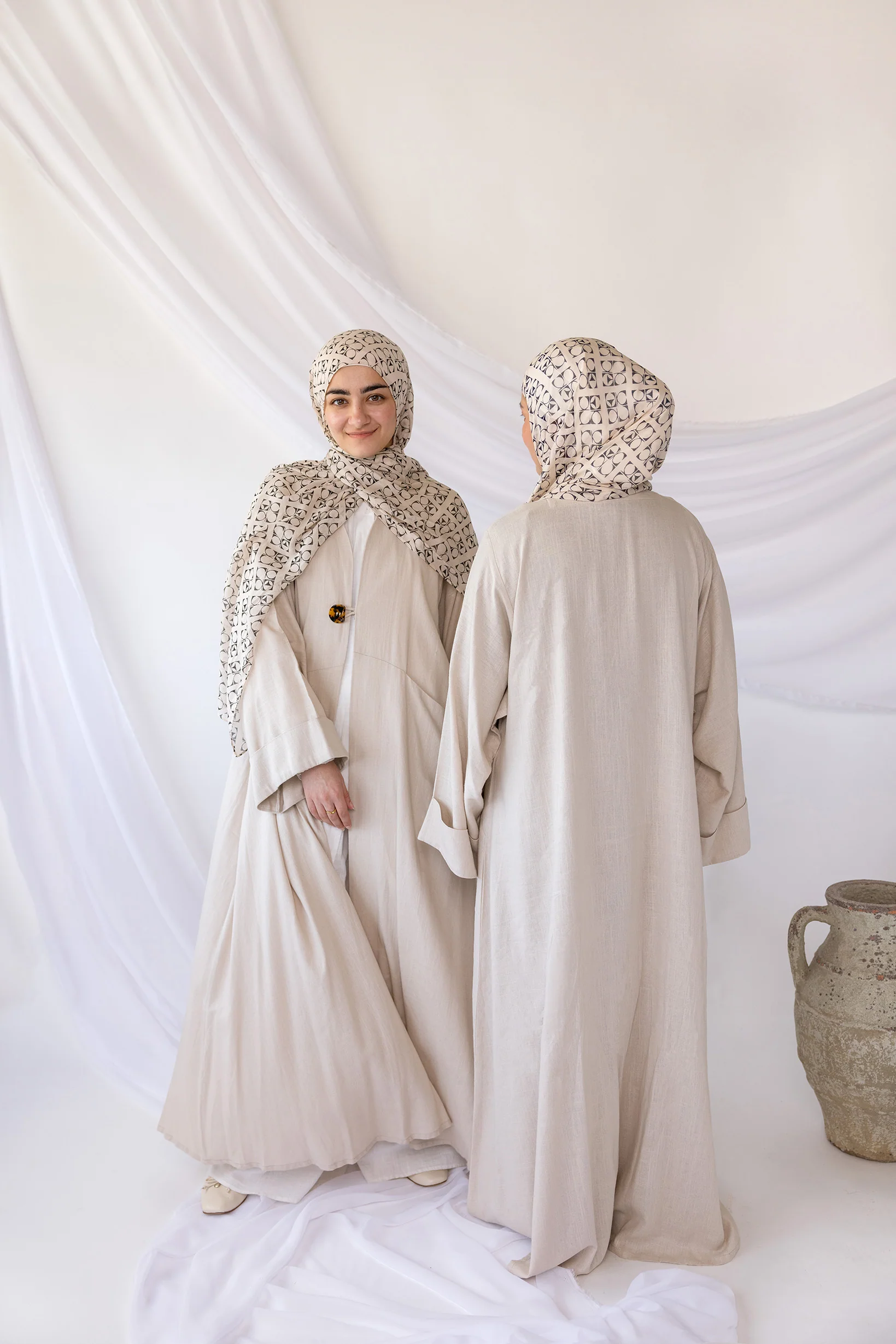 Linen Pocket Abaya Beige - Image 2