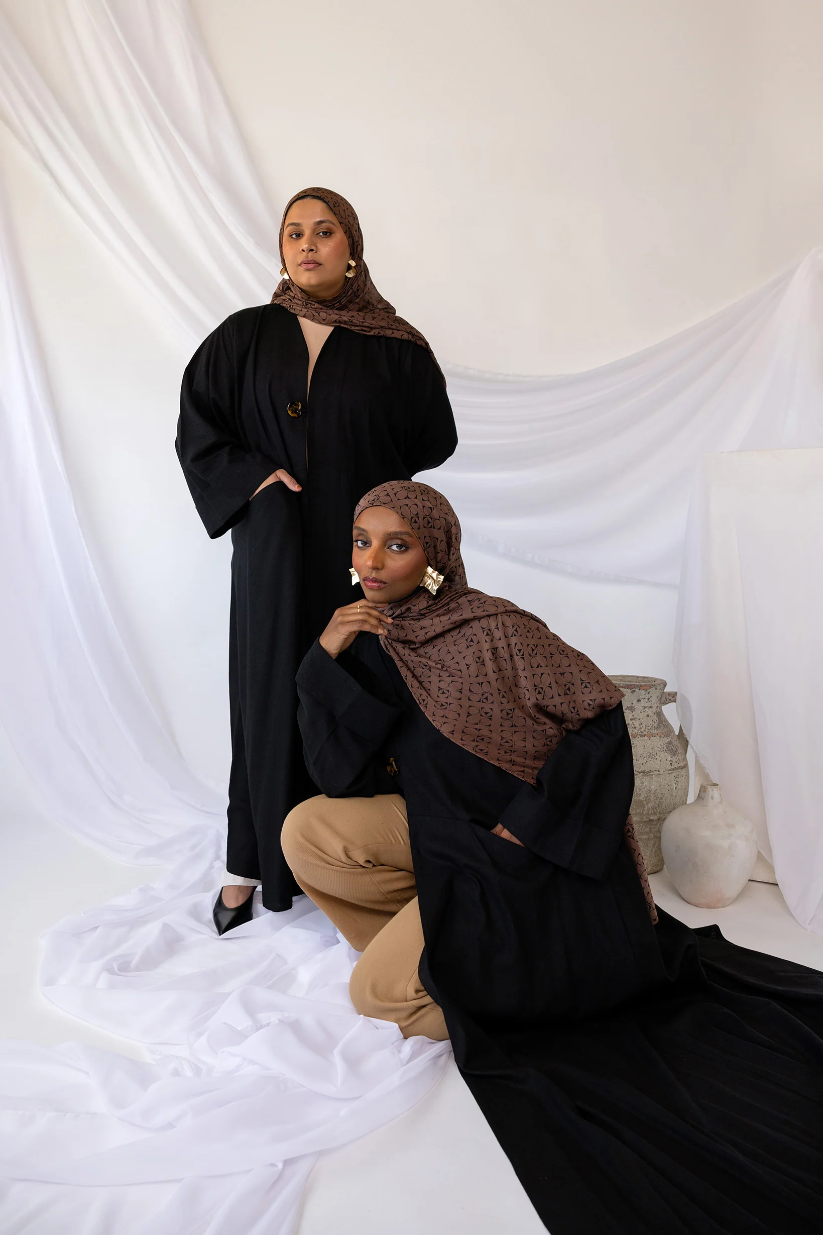 Linen Pocket Abaya Black - Image 2