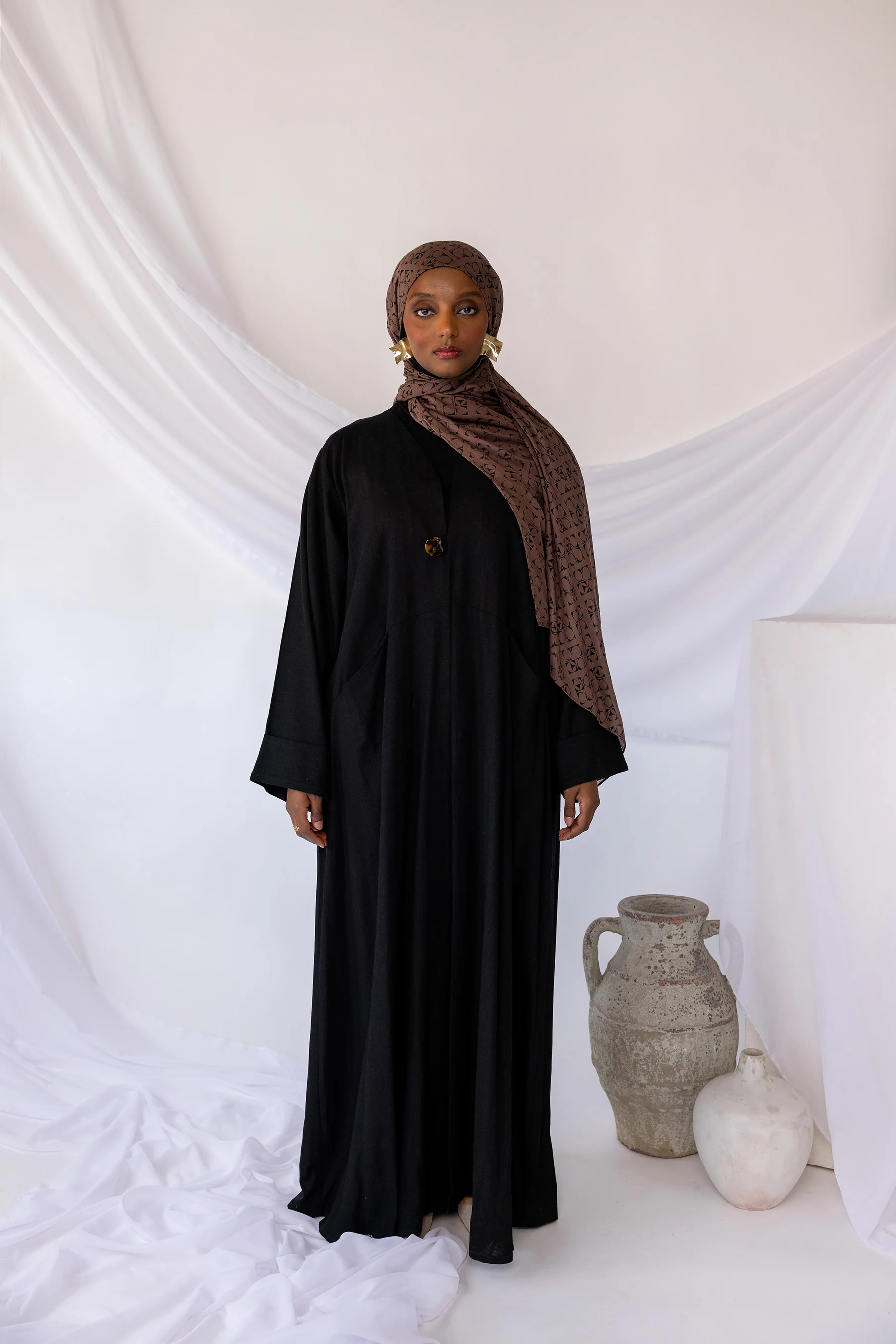 Linen Pocket Abaya Black - Image 5