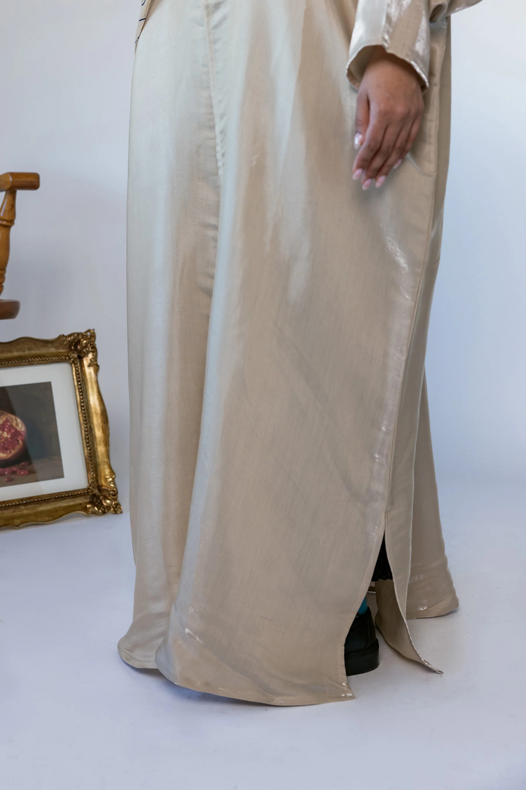 Metallic Tan Abaya - Image 5