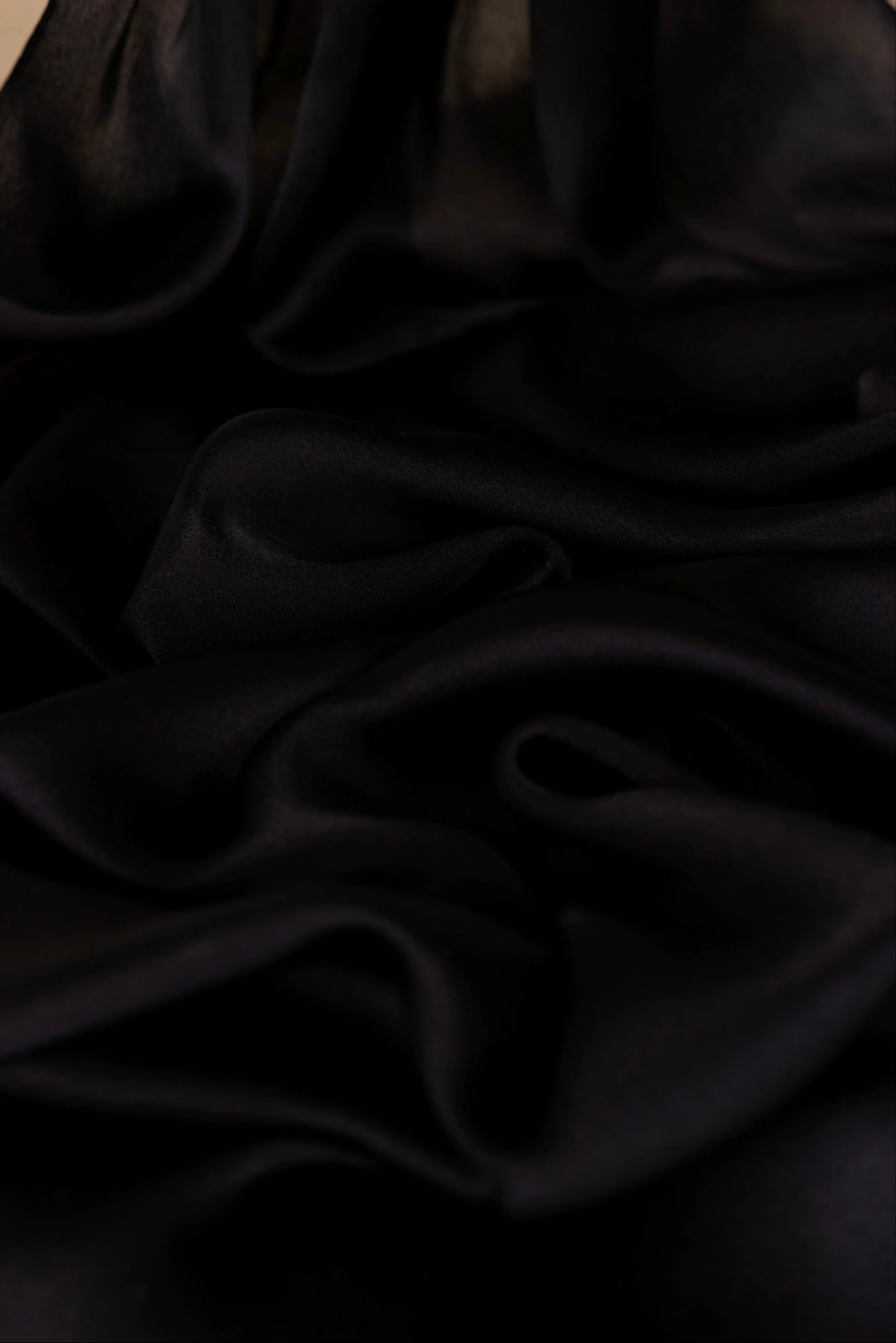 Midnight Black - Image 4
