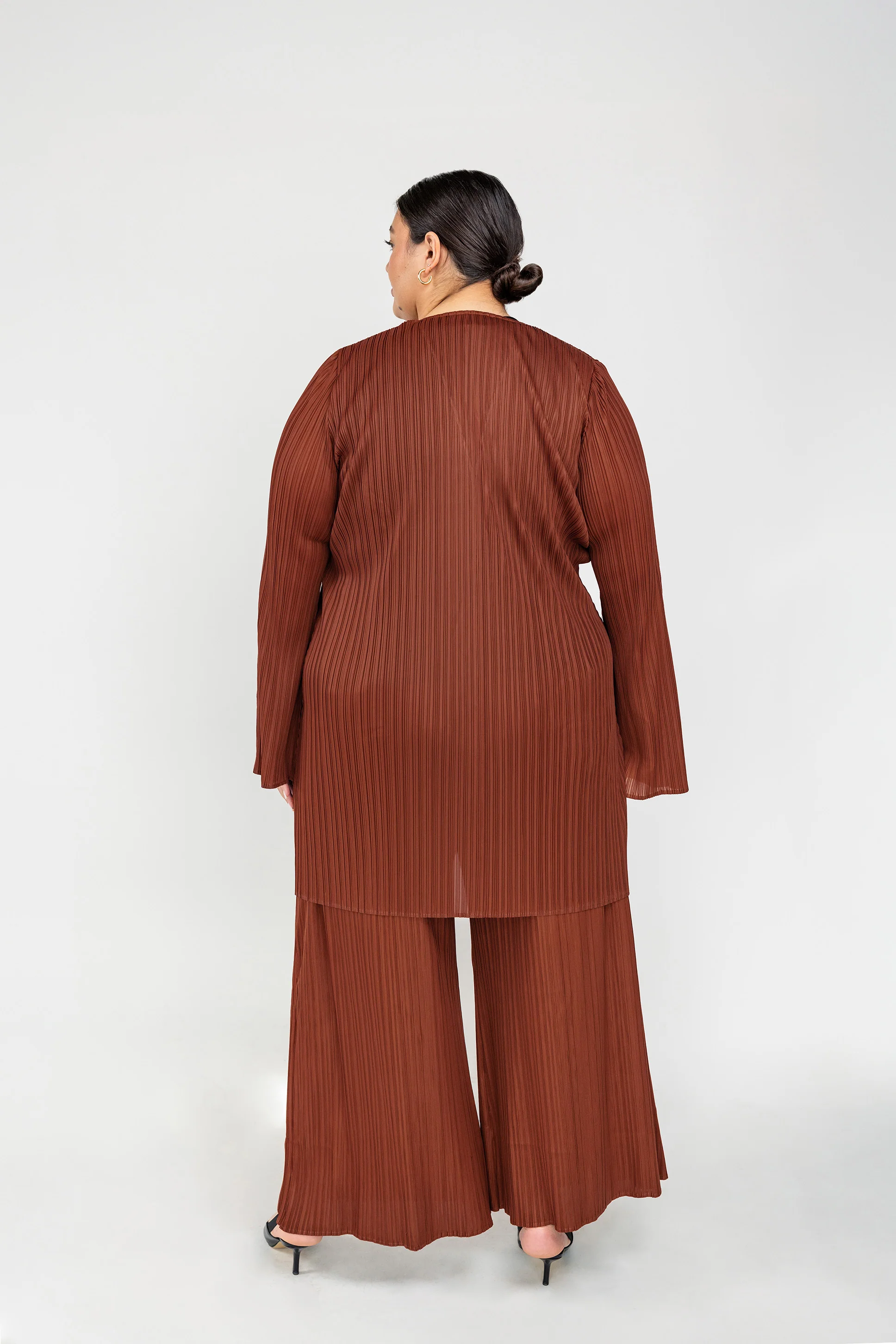 Pleated Cardigan - Image 13