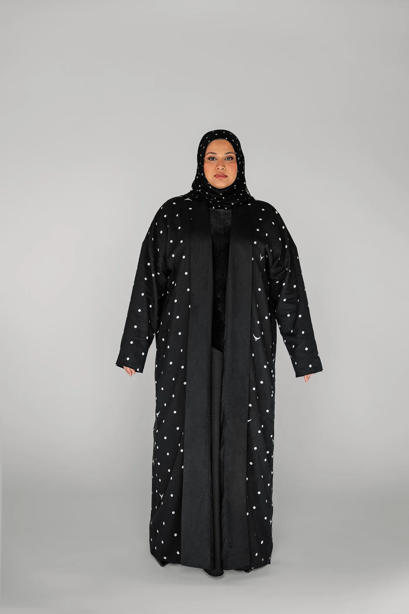 Polka Dot Reversible Abaya - Image 9
