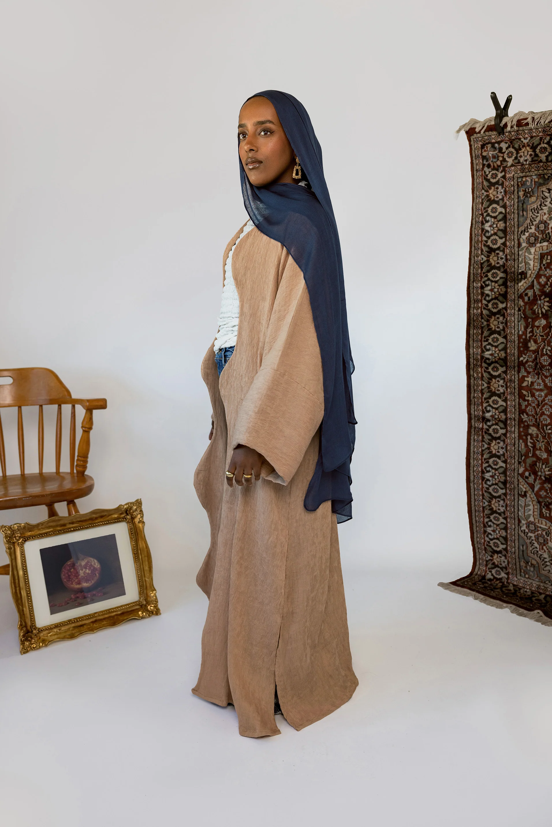 Tan Curve Abaya - Image 4