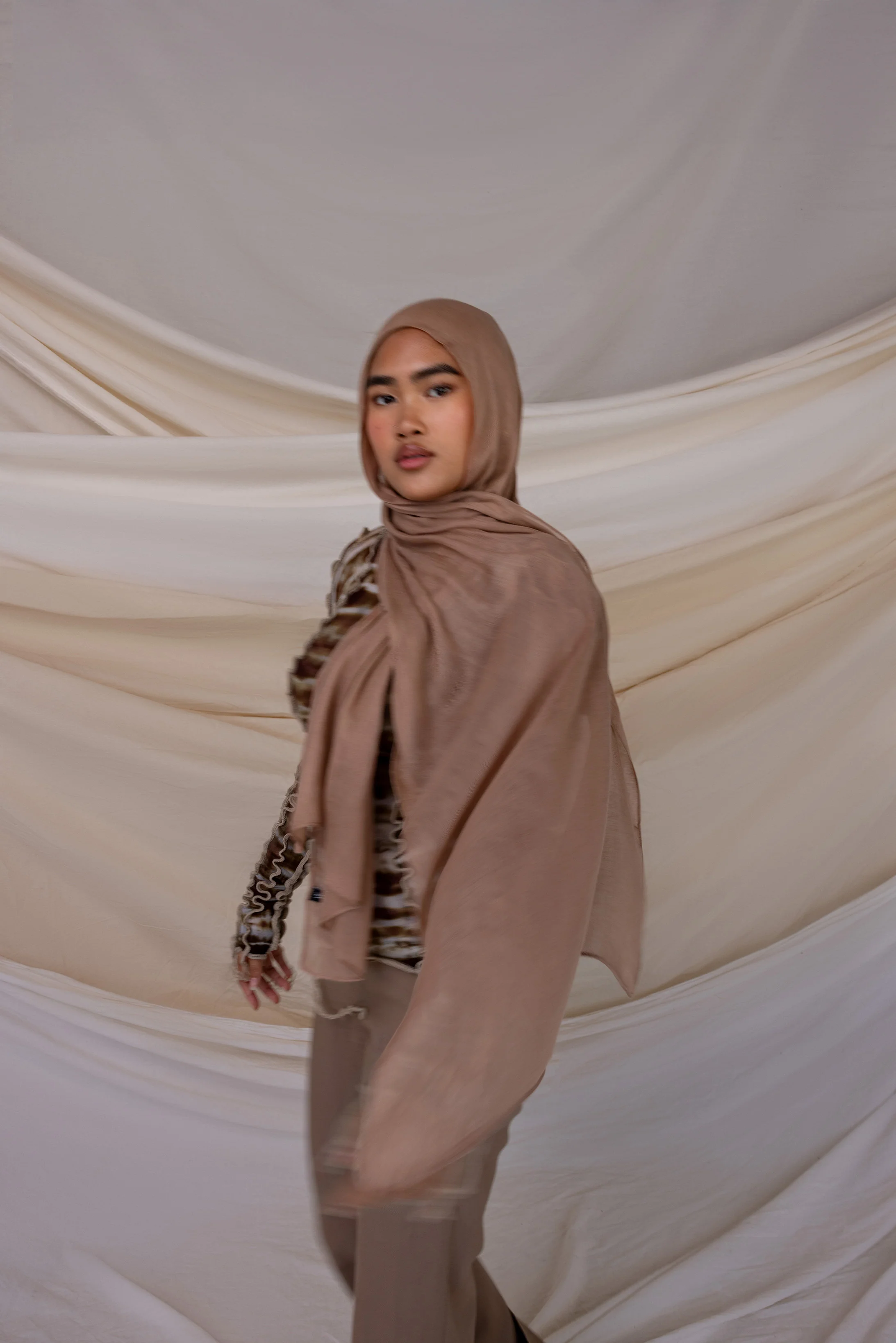 Tan - Light - Image 4