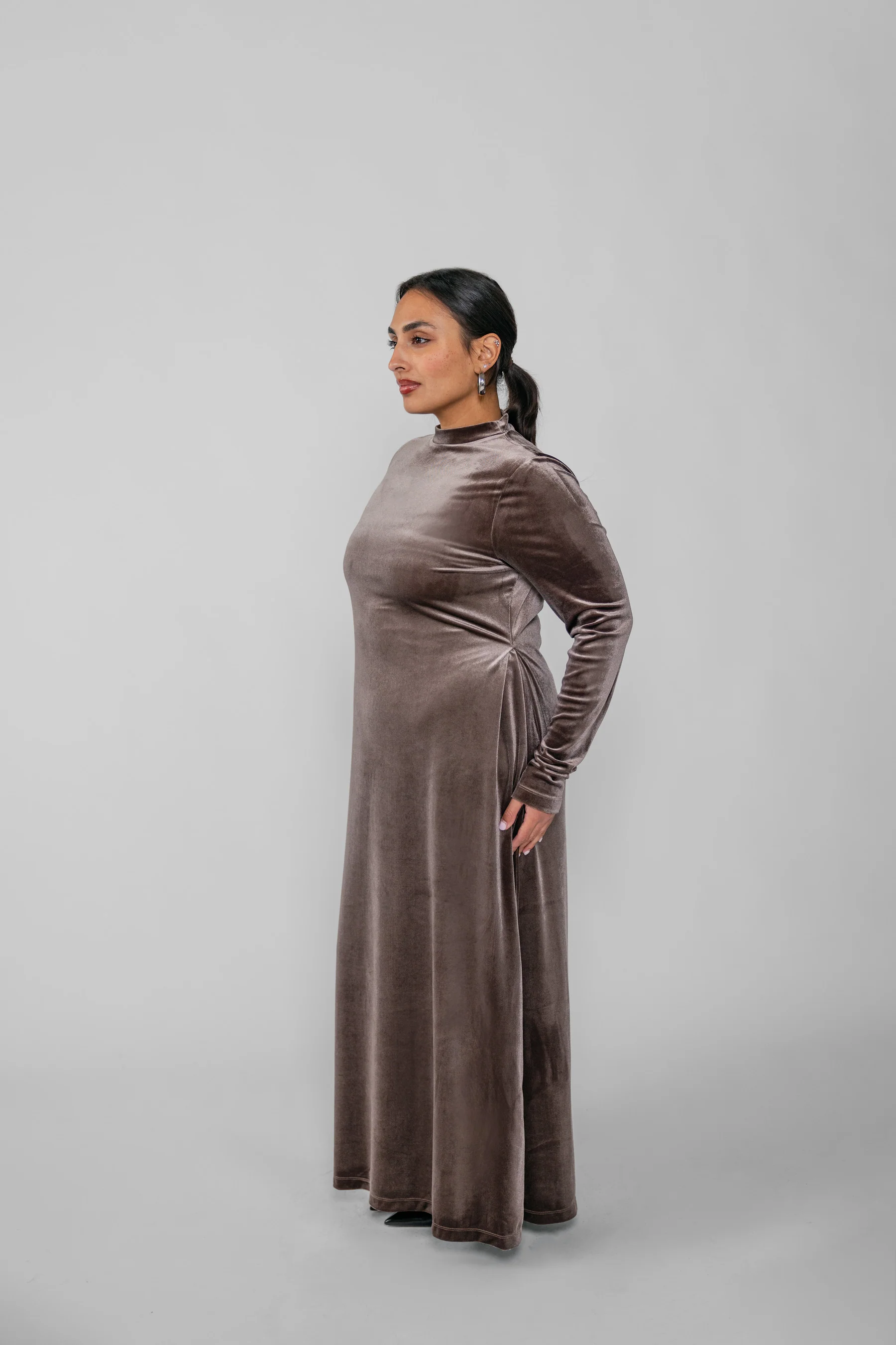 Velvet Dress Mink - Image 8
