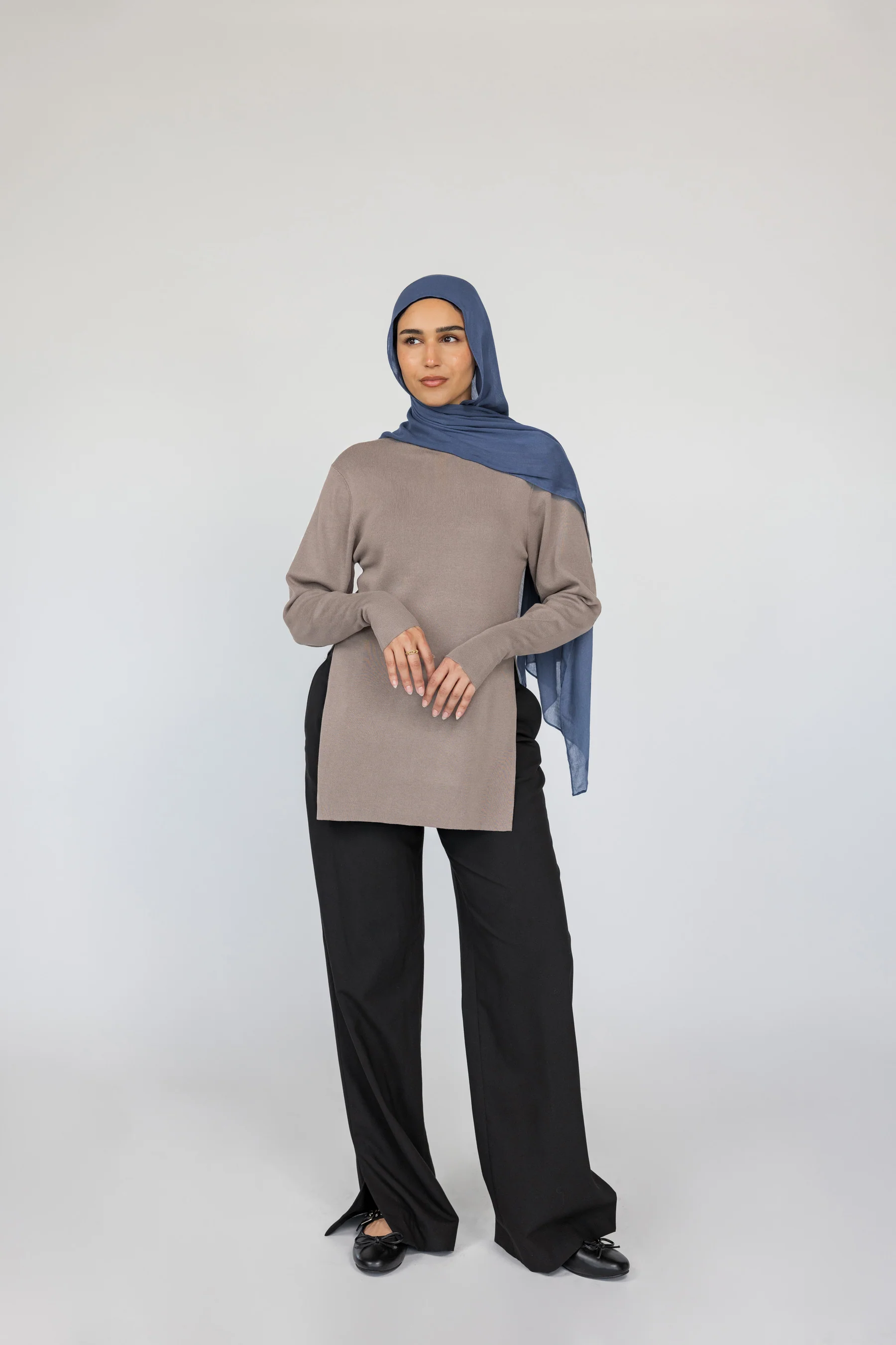 Side Slit Top Truffle - Image 9