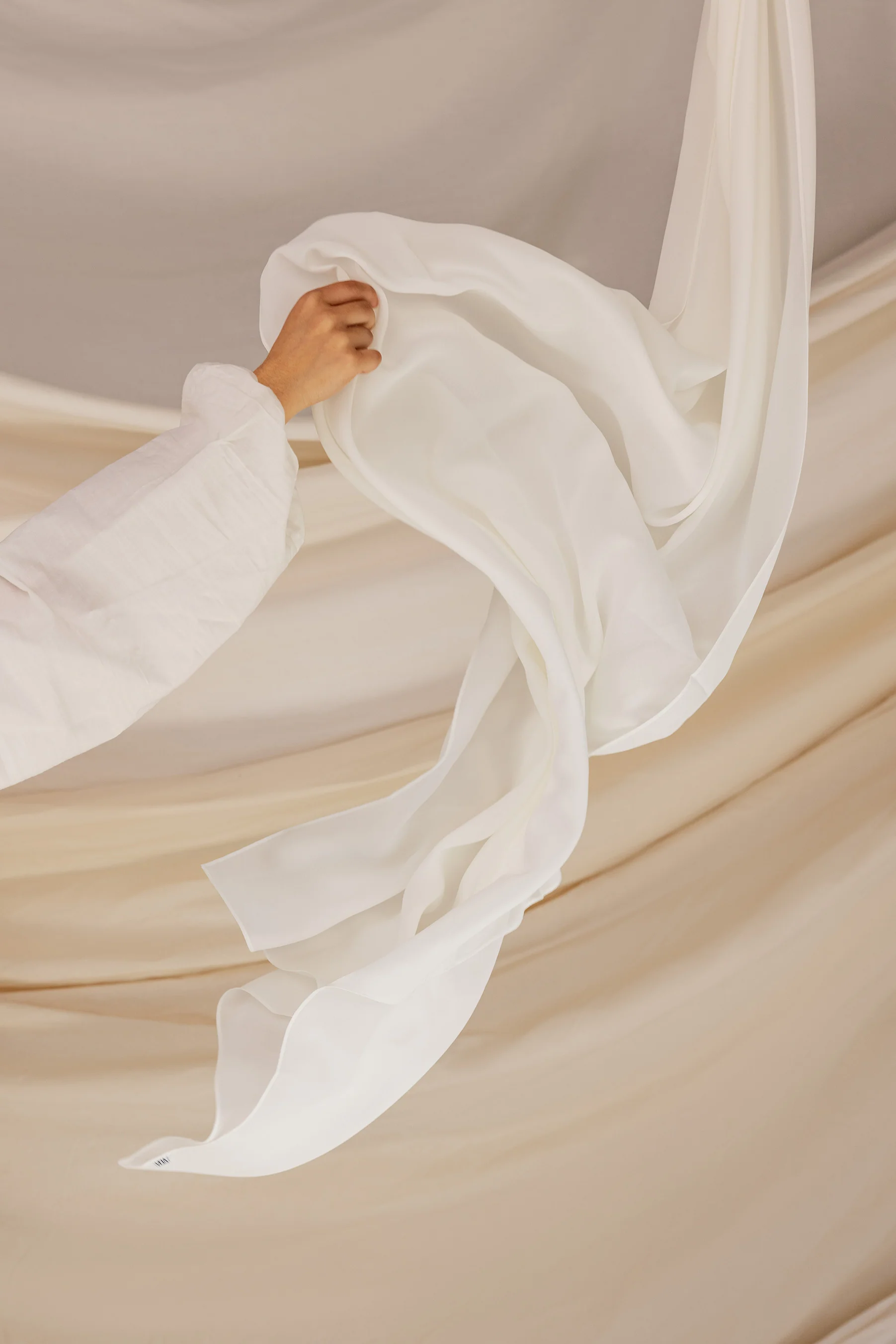 White Chiffon - Image 3
